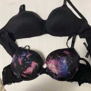 Torrid Bra (lot of 2) Galaxy and Black 42D